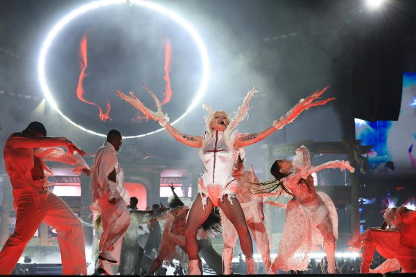 启牛配资 Lady Gaga巴西百万人演唱会险遭炸弹袭击，警方证实暗中挫败阴谋